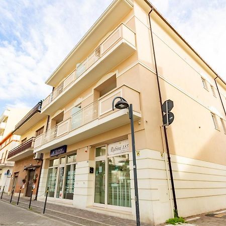 Apartmán Giada 2P - Palazzina Laura Myho Casa Tortoreto Exteriér fotografie